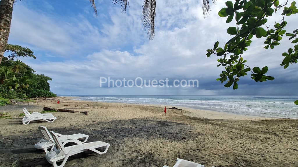 Cahuita beach photo