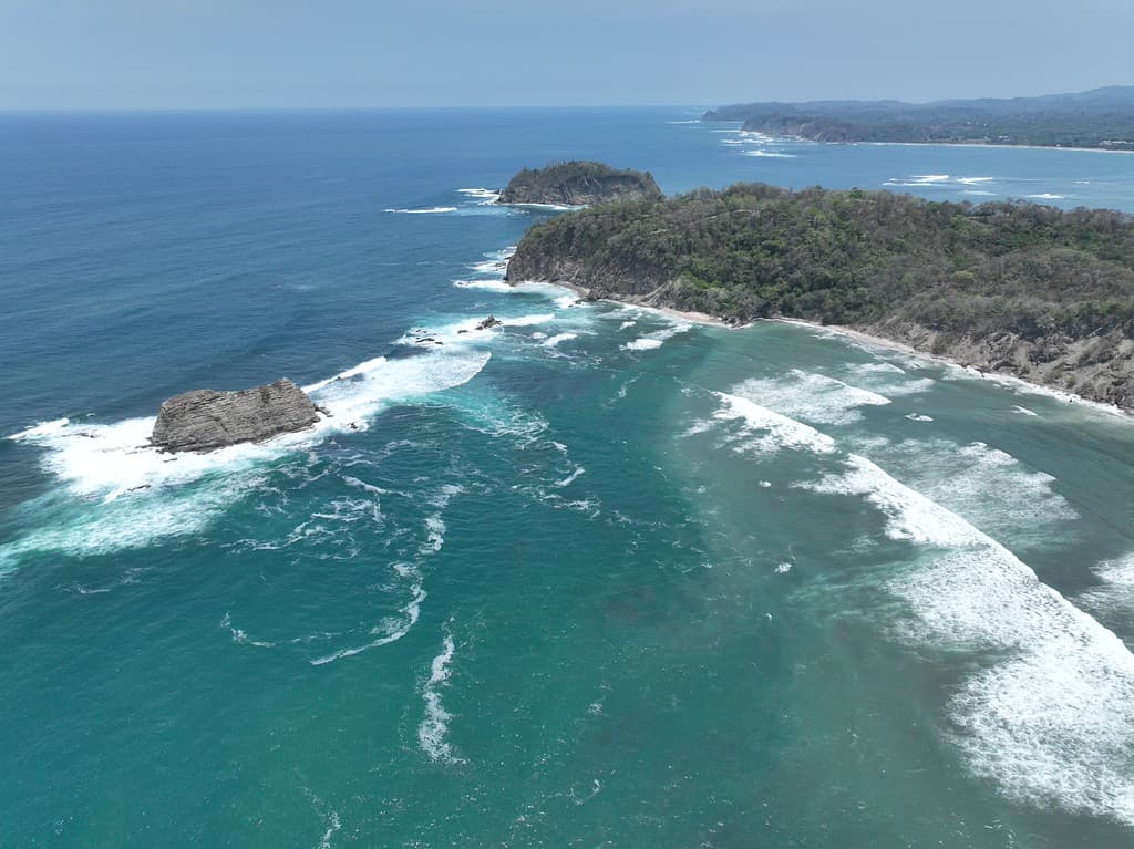Samara Coastline: Turquoise Waters of Costa Rica